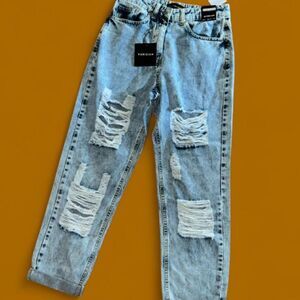 Parisian Light Wash High Rise Distressed Baggy Jeans NWT